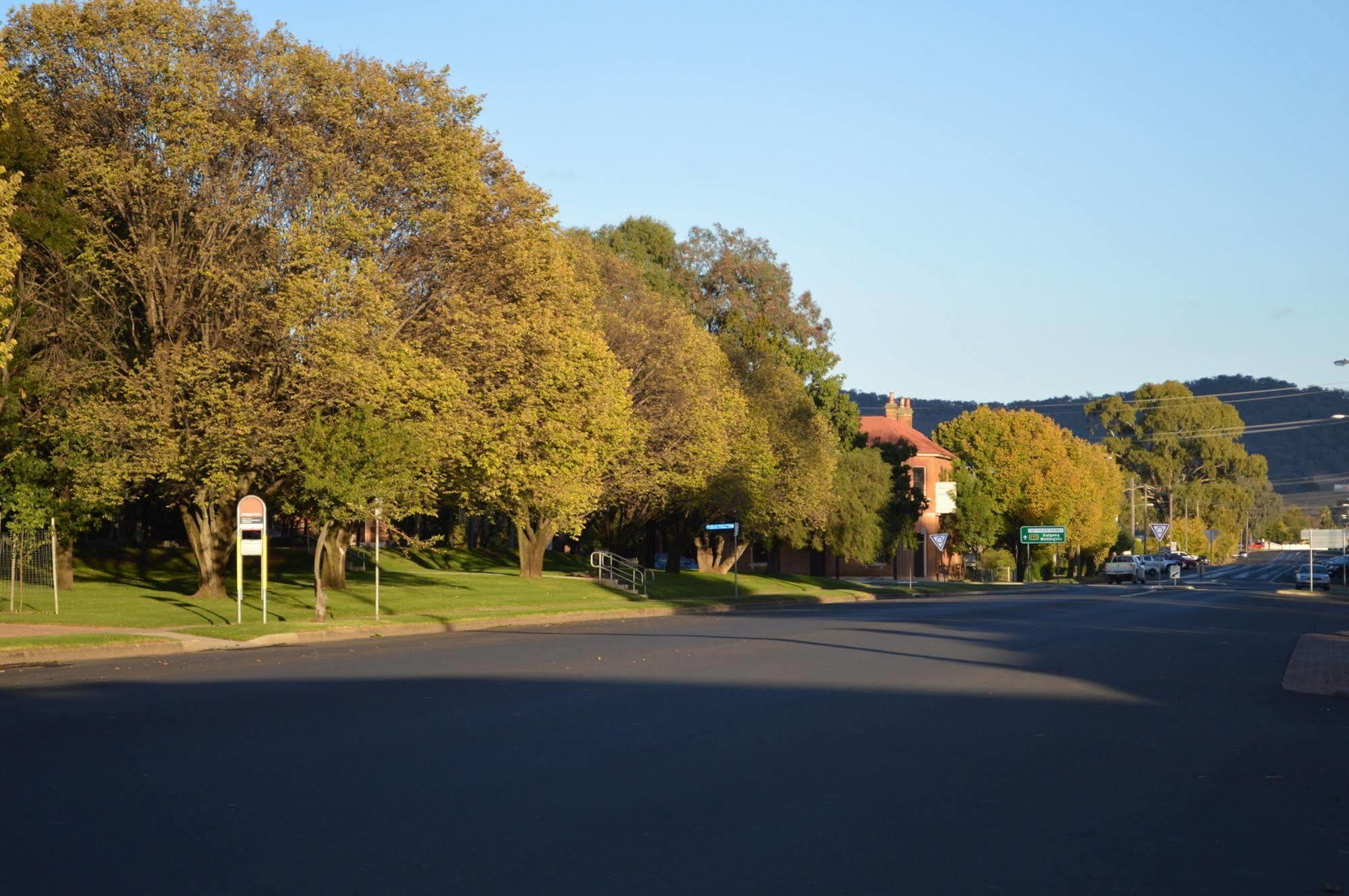 Wanderlight Motor Inn Mudgee Exteriör bild